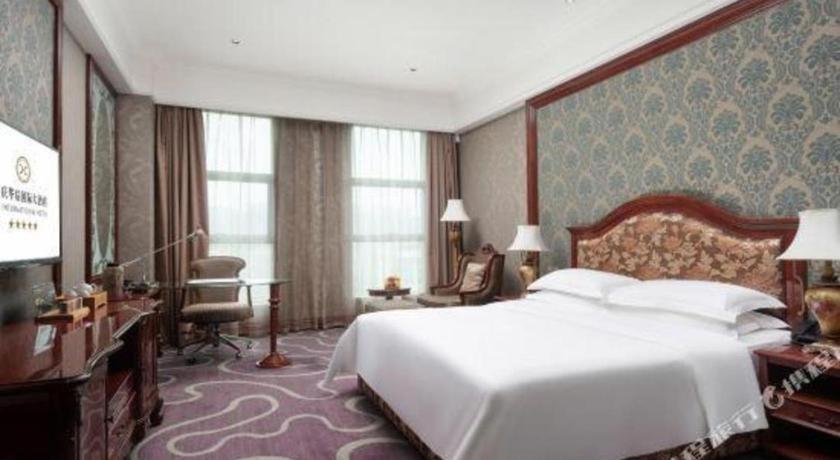 Chongqing Huachen International Hotel Bagian luar foto