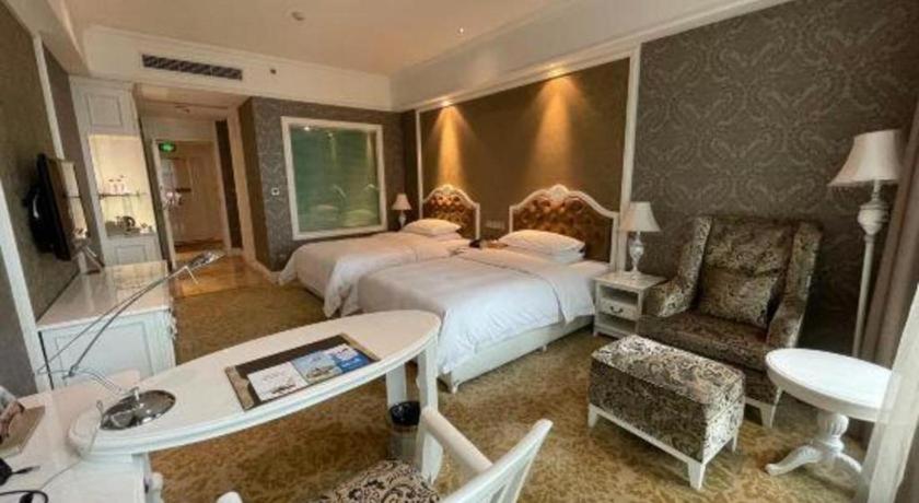 Chongqing Huachen International Hotel Bagian luar foto
