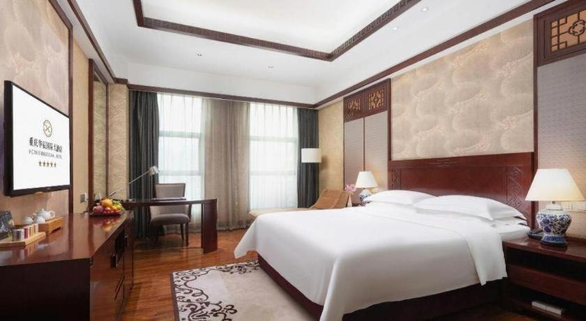 Chongqing Huachen International Hotel Bagian luar foto