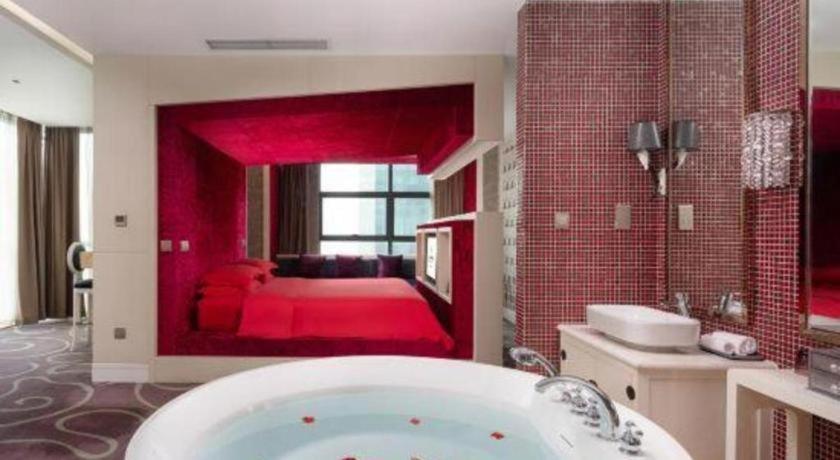 Chongqing Huachen International Hotel Bagian luar foto