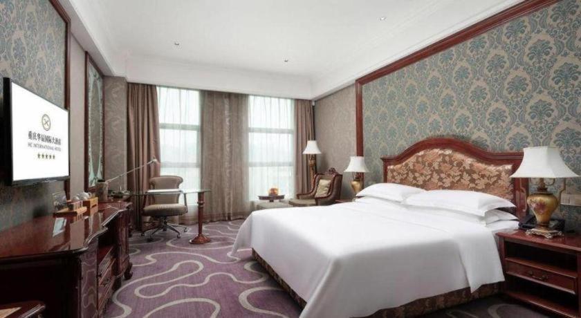 Chongqing Huachen International Hotel Bagian luar foto